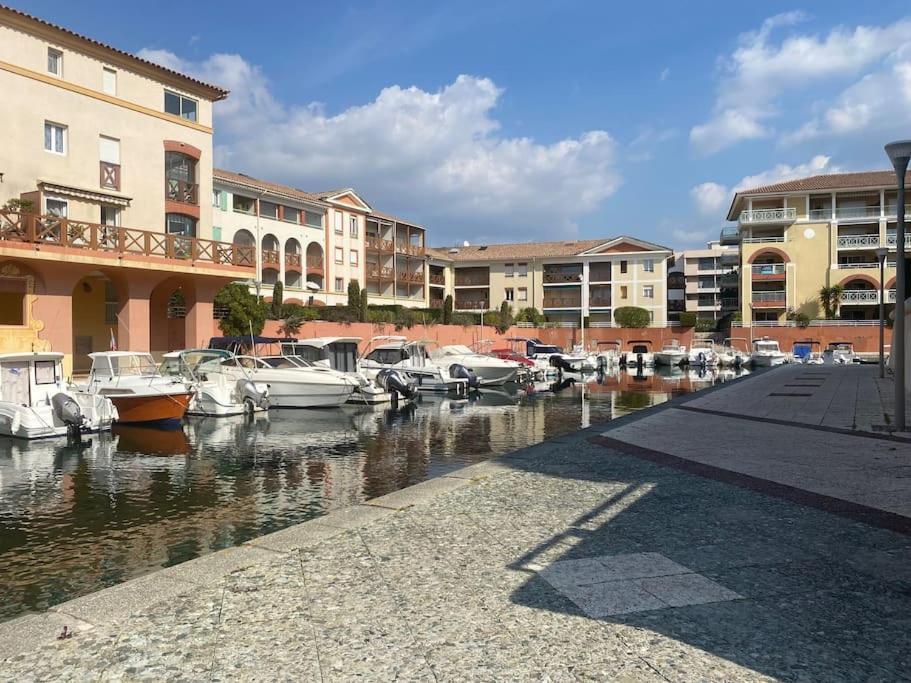 Appt 2 Pieces Port Frejus - Mega Terrasse + Garage Διαμέρισμα Εξωτερικό φωτογραφία