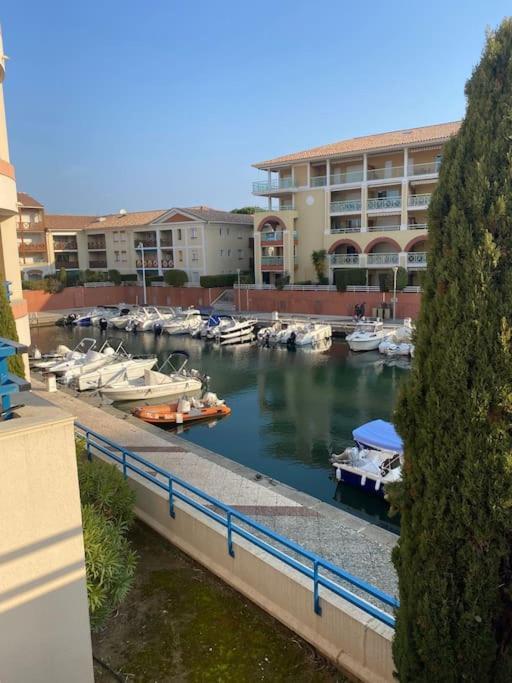 Appt 2 Pieces Port Frejus - Mega Terrasse + Garage Διαμέρισμα Εξωτερικό φωτογραφία